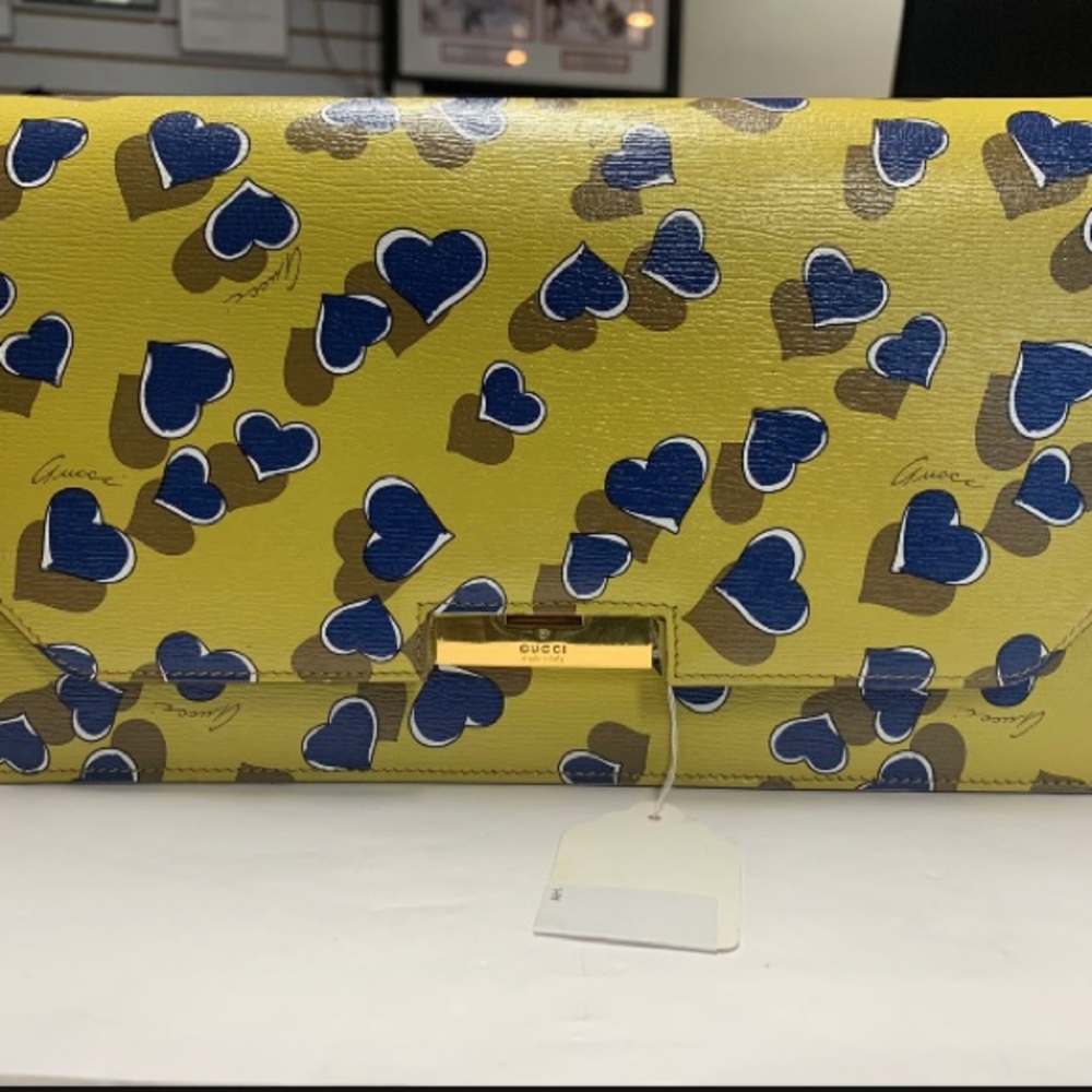 Gucci 58 Yellow Heartbeat Clutch